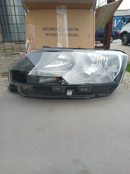 Far stanga led Skoda Rapid